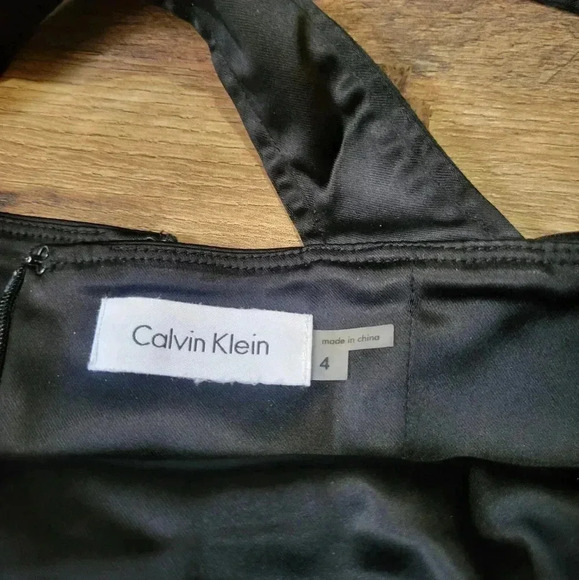 Calvin Klein Crossback Bodycon Perfect Little Black Dress Size 4 - Picture 6 of 8